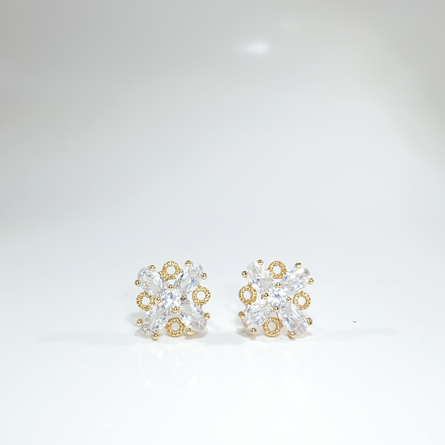 Nᐤ OES0052