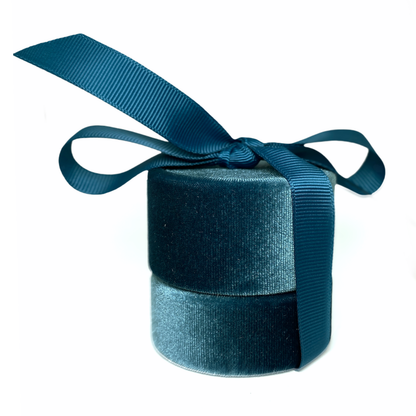 Cylindrical Ring Box with Ribbon