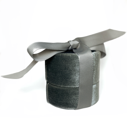 Cylindrical Ring Box with Ribbon